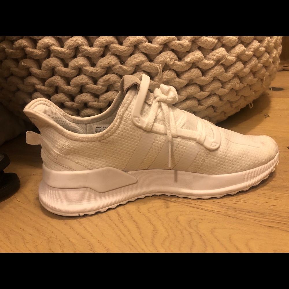 Adidas kids shoe